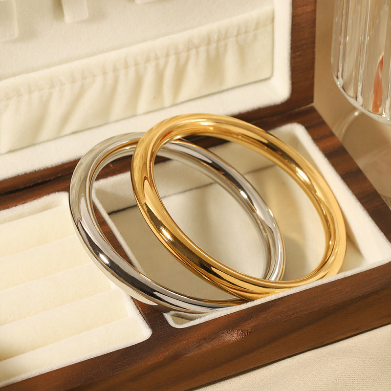 Wholesale Simple and Fashionable Ancient Plain Ring 18K Gold-plated Non-fading Versatile Stainless Steel Hollow Bracelet