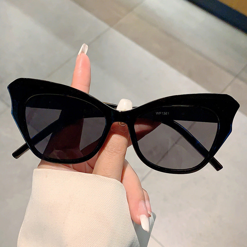 Wholesale Anti-ultraviolet light-proof, slim-looking, high-end stitching color sunglasses