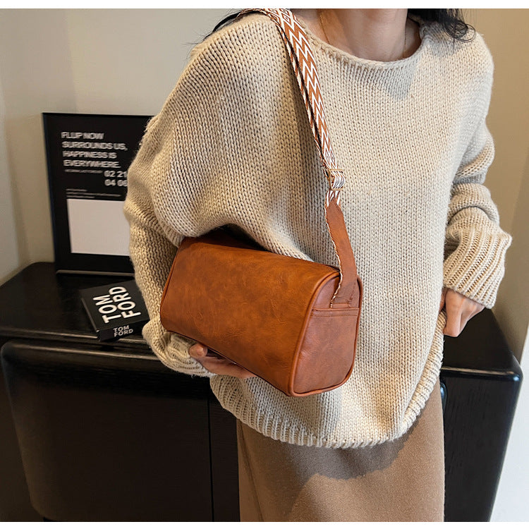 Wholesale Retro Crossbody Bag Wide Shoulder Strap PU Cylinder Bag