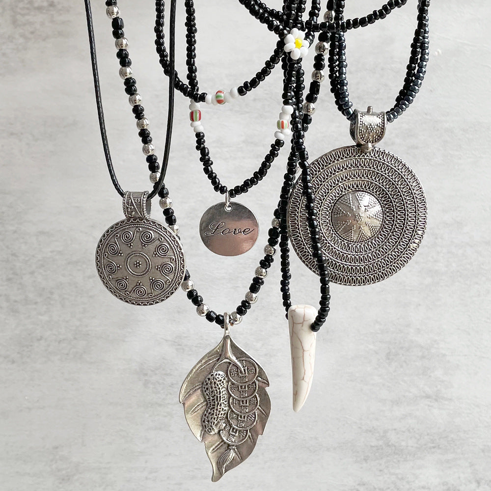 Wholesale Simple Black Beaded Pendant Necklace