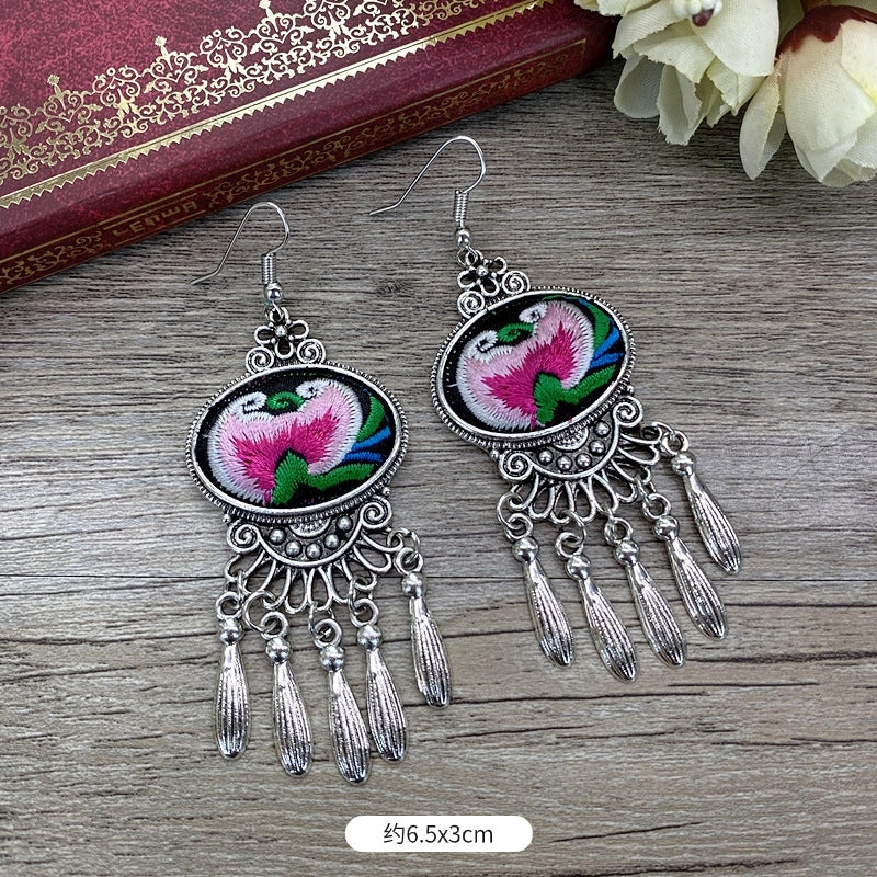 Wholesale Chinese Retro Alloy Earrings