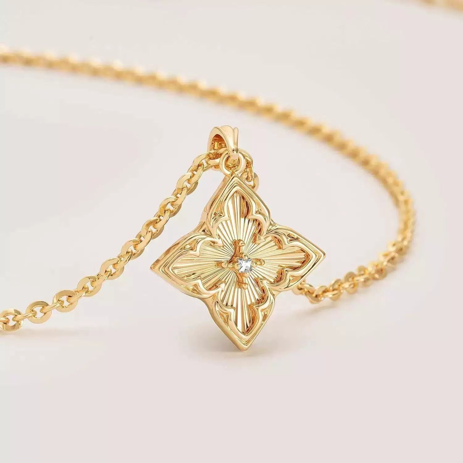 Wholesale 14K Gold Plated Cubic Zirconia Lucky Clover Necklace