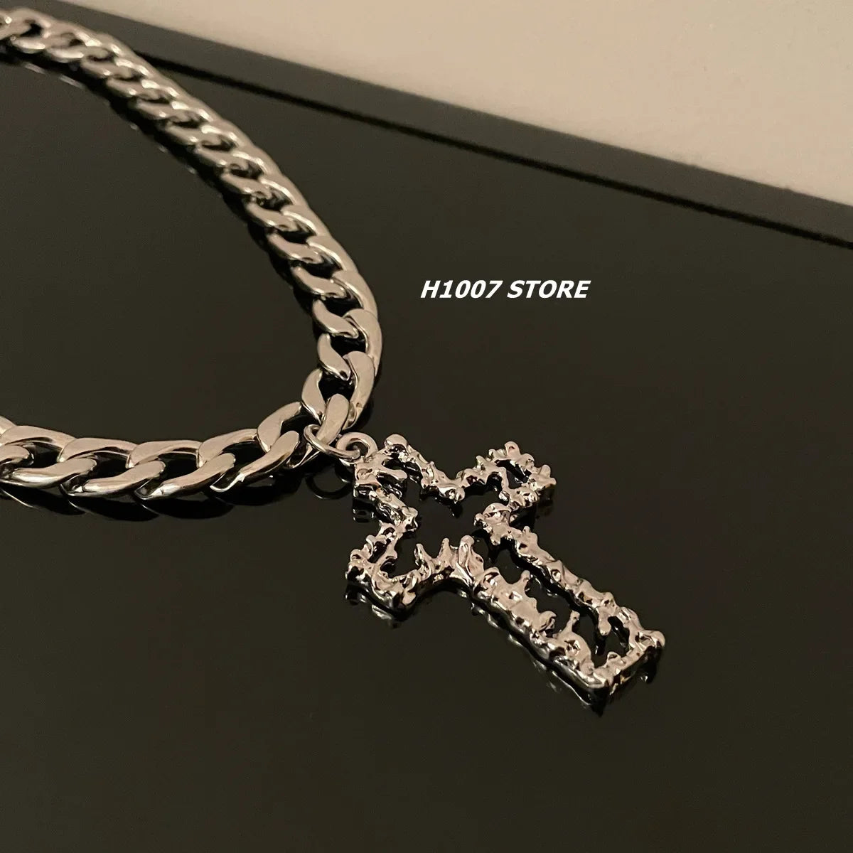 Wholesale Dark style melting cross hip-hop style Cuban clavicle necklace