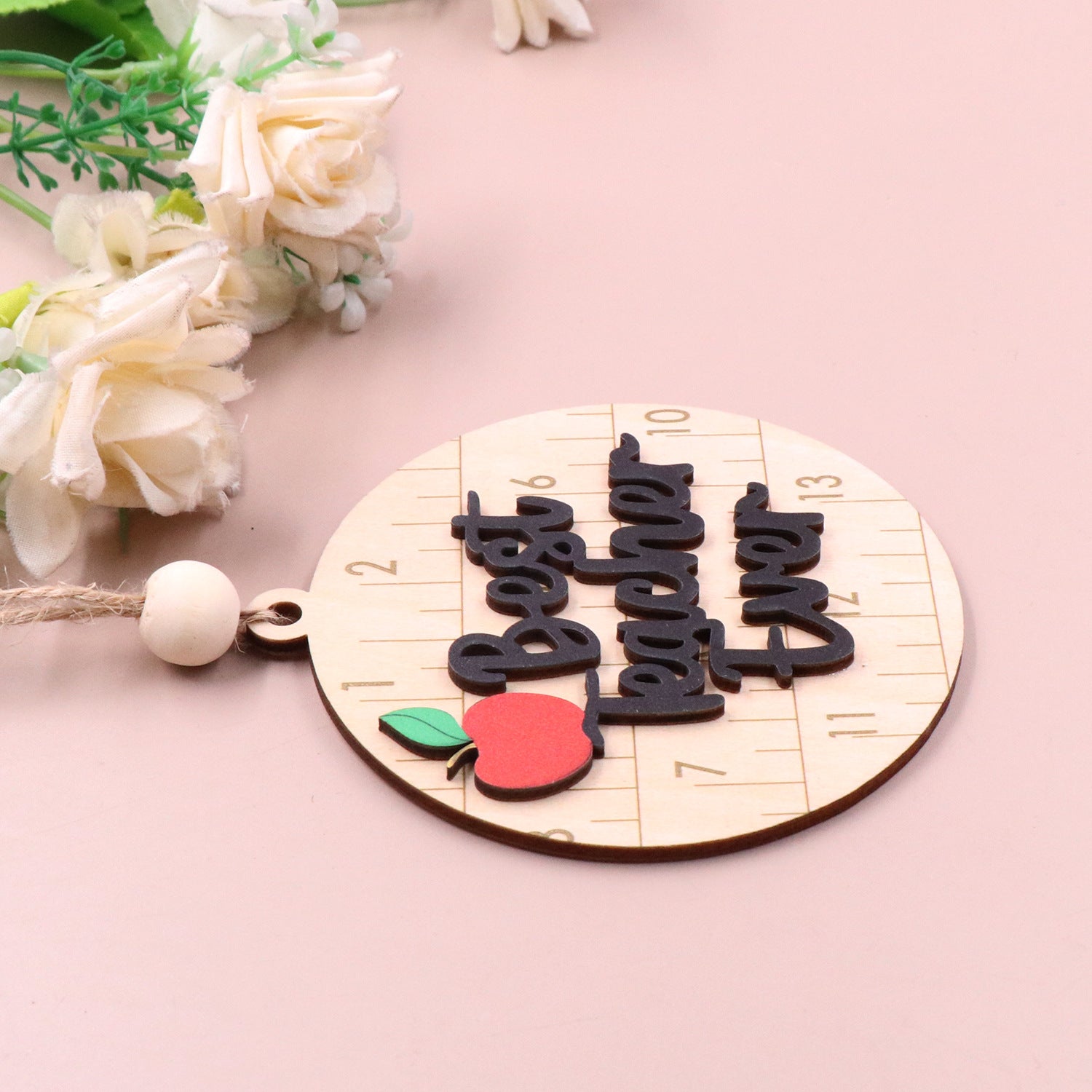 Wholesale of Wooden Christmas Tree Decorations for The Back To School Season