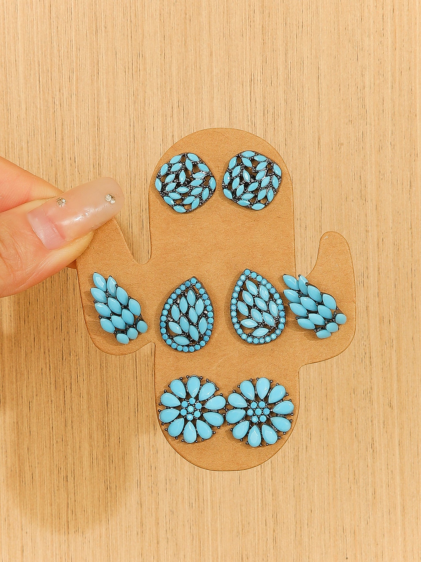 Wholesale 4 Pairs Blue Vintage Bohemian Ethnic Earrings Alloy Electroplated Stylish Jewelry Accessory For Party And Everyday Wear
