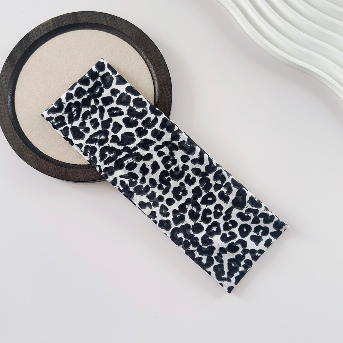 Wholesale High elasticity wide edge leopard print headband