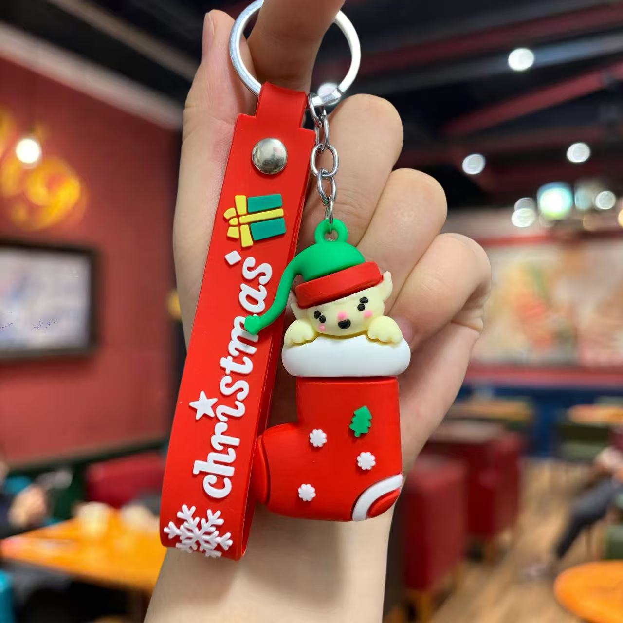 Wholesale Christmas keychain  gift pendant  Keychains