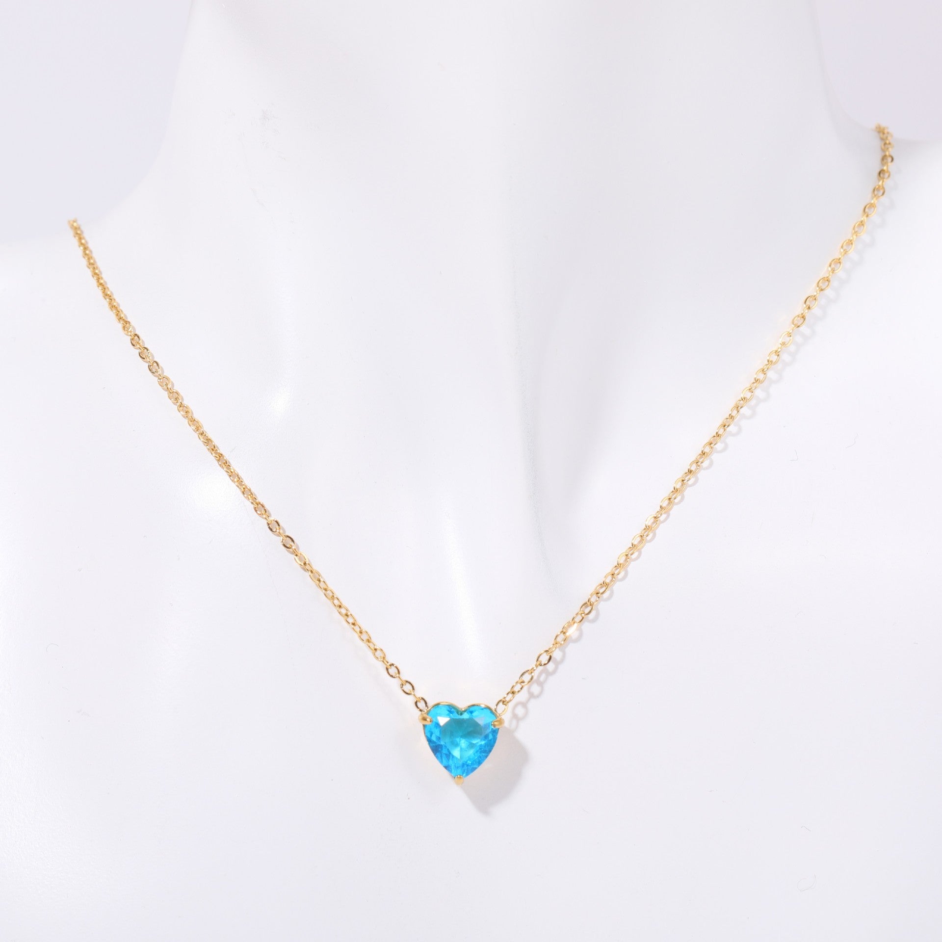 Wholesale Trendy 12 Month Birthstones Heart Pendant Necklace Titanium Steel O Shape Chain Everyday Jewelry Accessory For Boutique Resale
