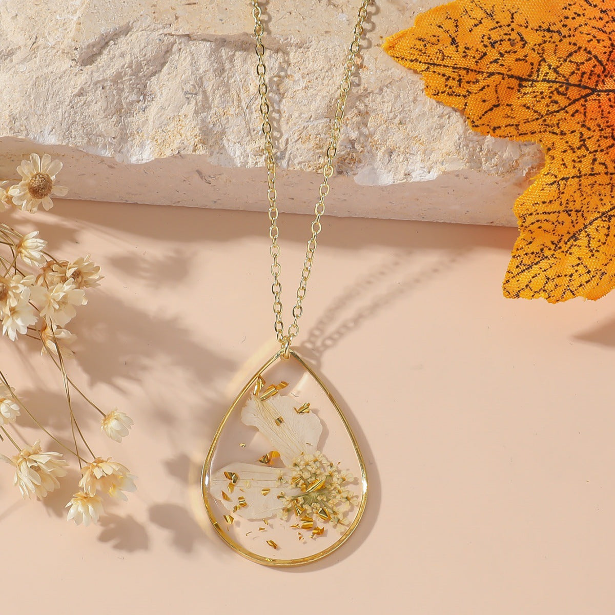 Wholesale Personalized Fashion All-match Niche Design Immortal Dried Flower Long Necklace