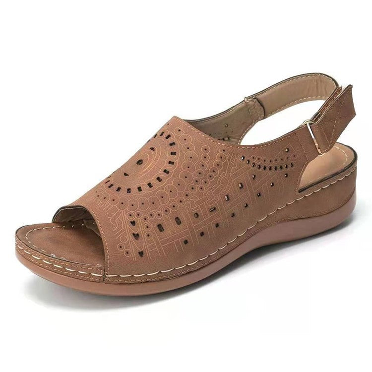 Sandalias de punta de punta abierta de tacón plano de PU hueco al por mayor