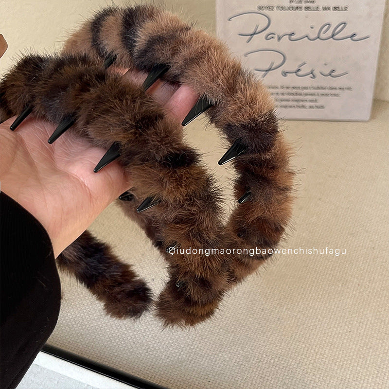 Wholesale Big wave leopard plush retro toothed non-slip headband