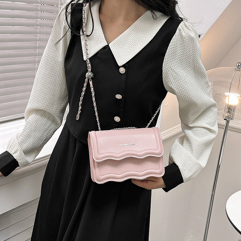 Wholesale Wavy Pattern Small Square Bag Chain Shoulder Crossbody Bag