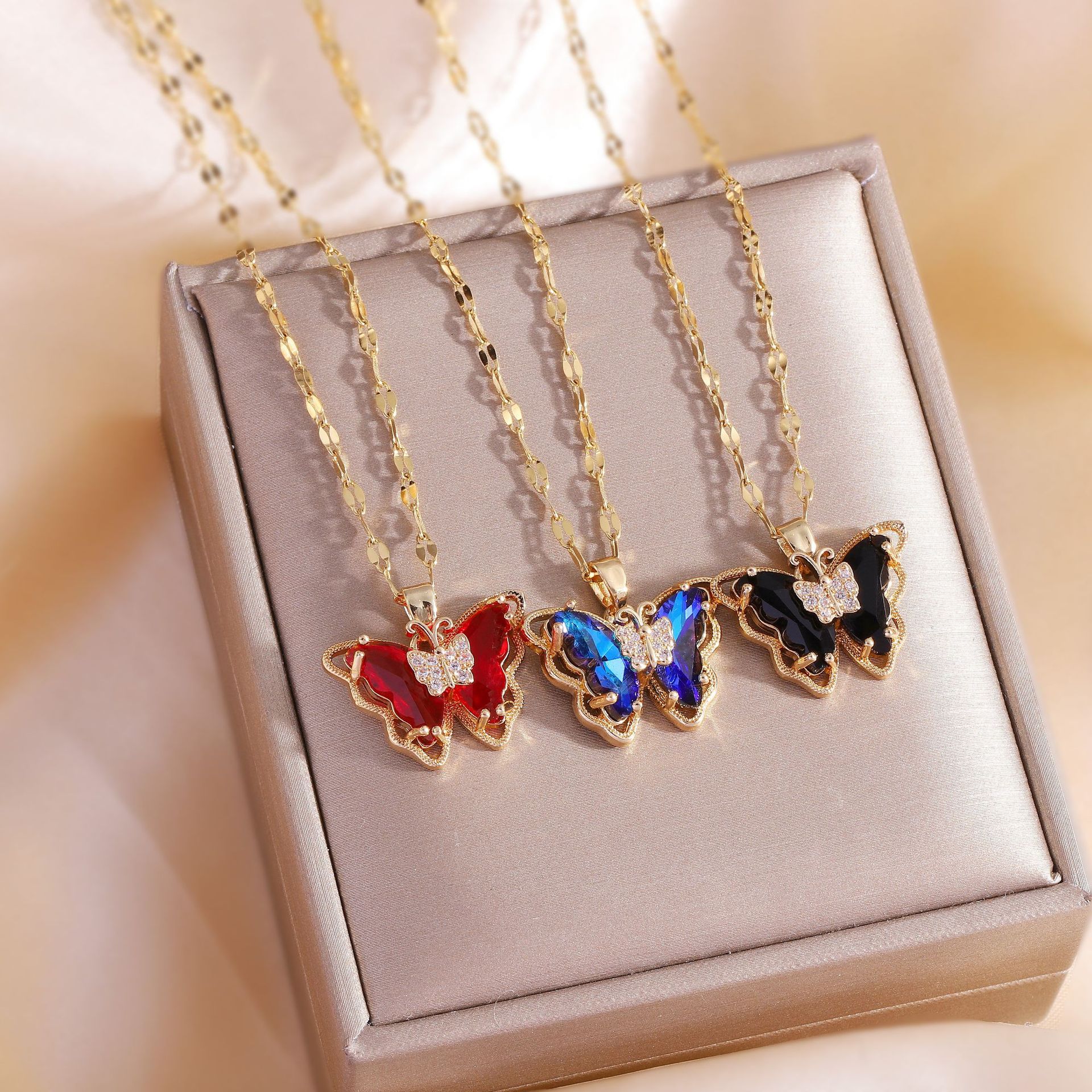 Wholesale Copper Gold Plated Micropaved Color Crystal Butterfly Titanium Steel Necklace