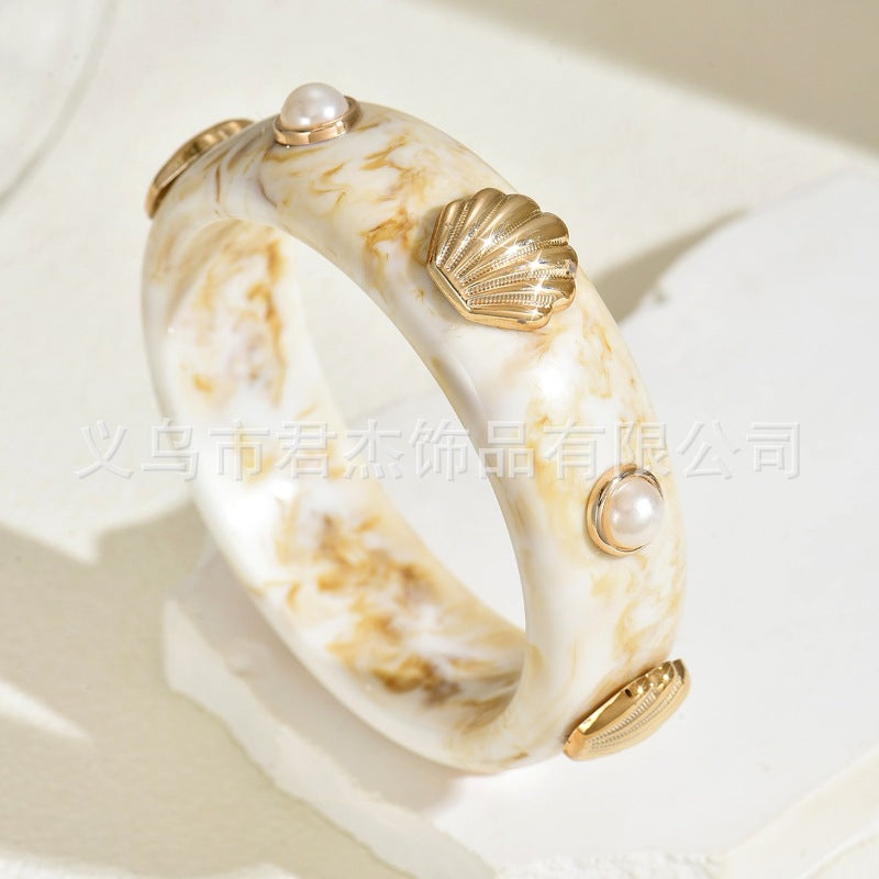Wholesale Resin Pearl Shell Bracelet