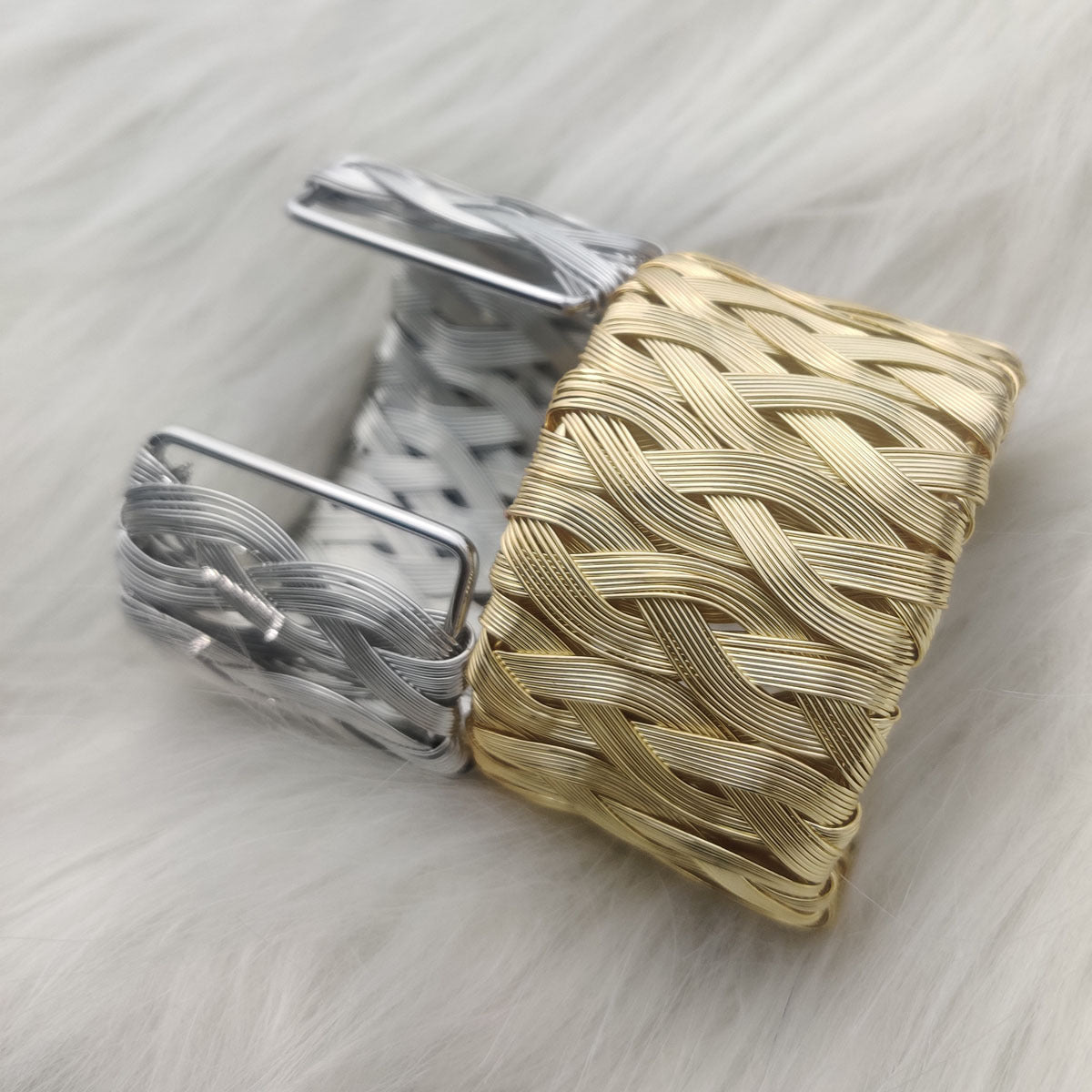 Wholesale Exaggerated Metal Hand-woven Fashion Wide Bracelet
