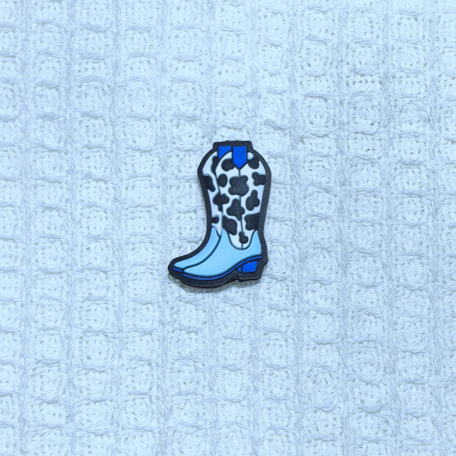 Wholesale Random 100pcs boots a variety of series silicone cartoon beads  Focal Beads