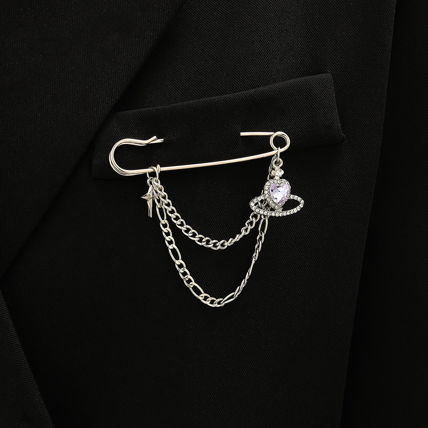 Wholesale Electroplated Alloy Heart Brooch Pin With Chain Tassel Unisex Punk Style Suit Coat Accessory