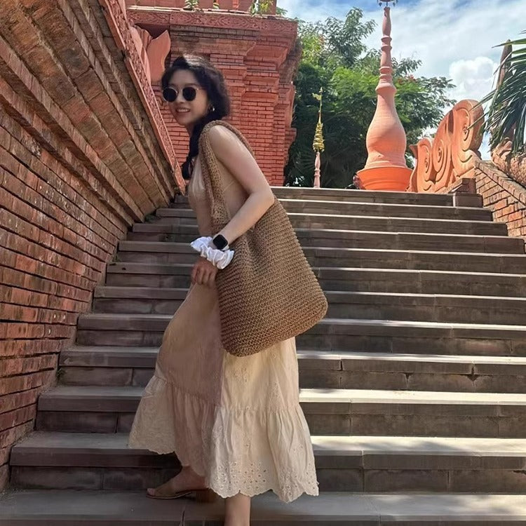 Wholesale One-shoulder large capacity messenger straw bag canvas bag woven bag