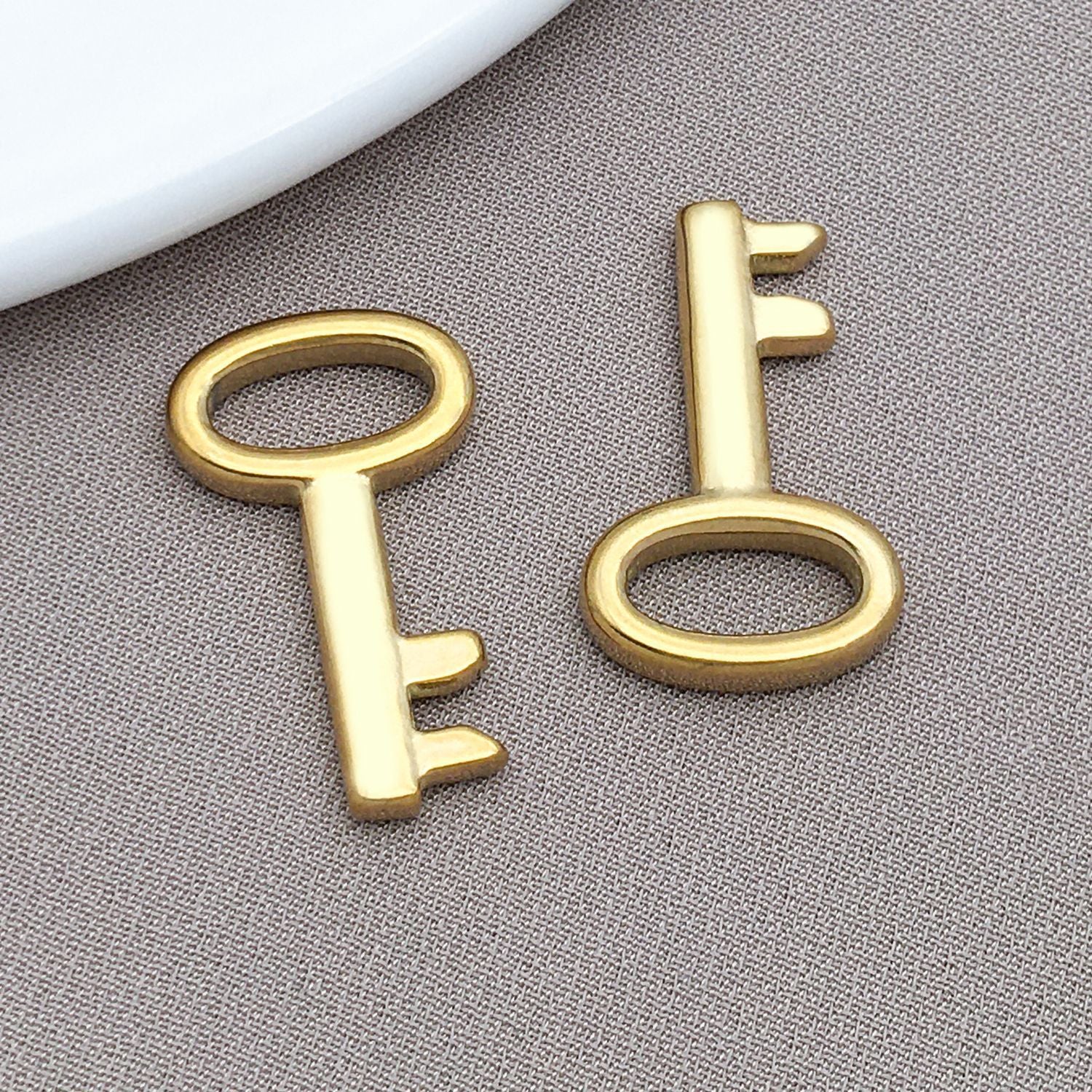 Wholesale Smooth Love Key Love Lock Stainless Steel Pendant