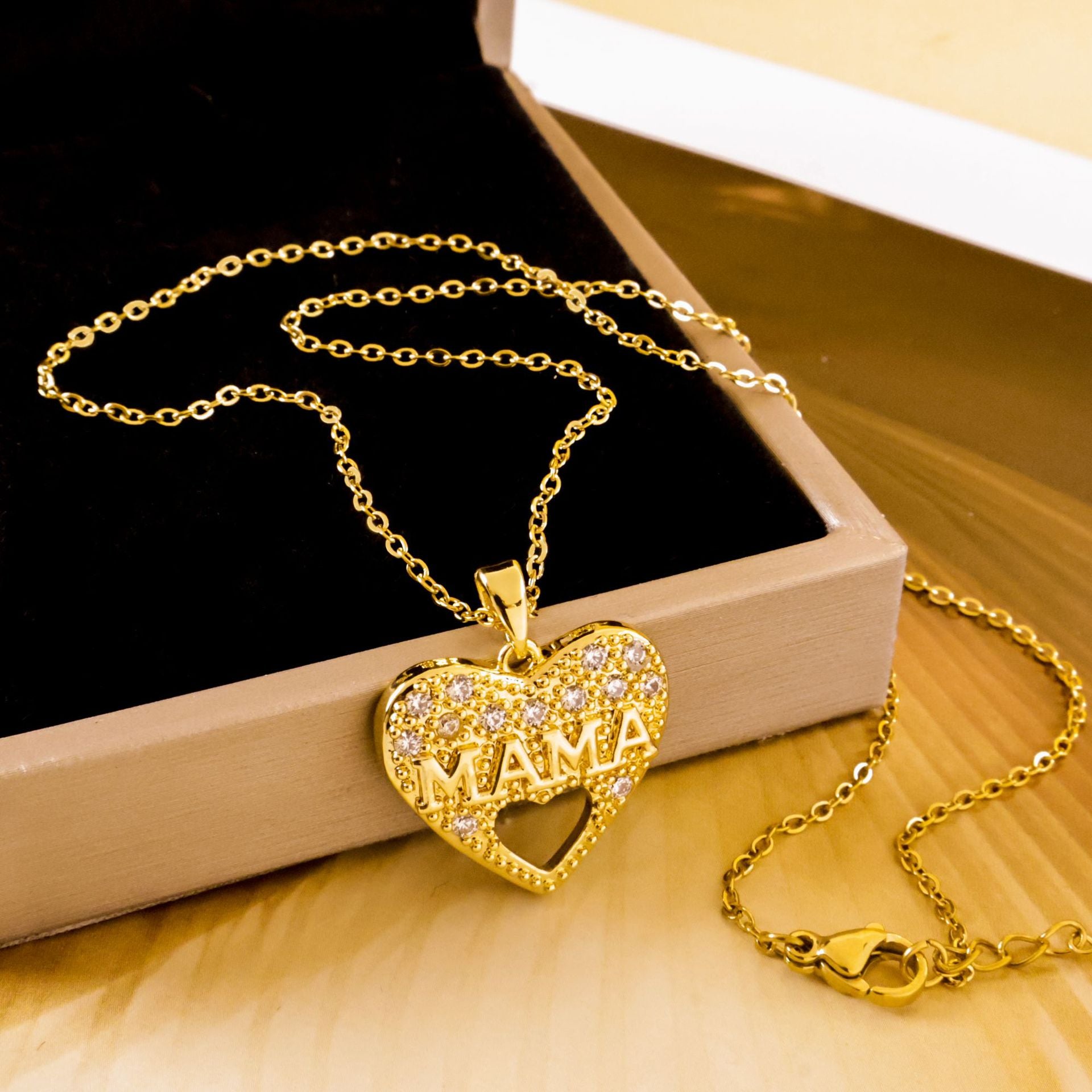 Wholesale Titanium Steel Heart Necklace