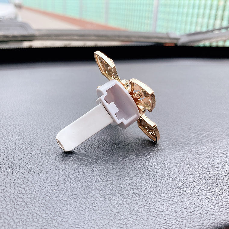 Wholesale Alloy Cross Inlaid Diamond Air Vent Aromatherapy Clip