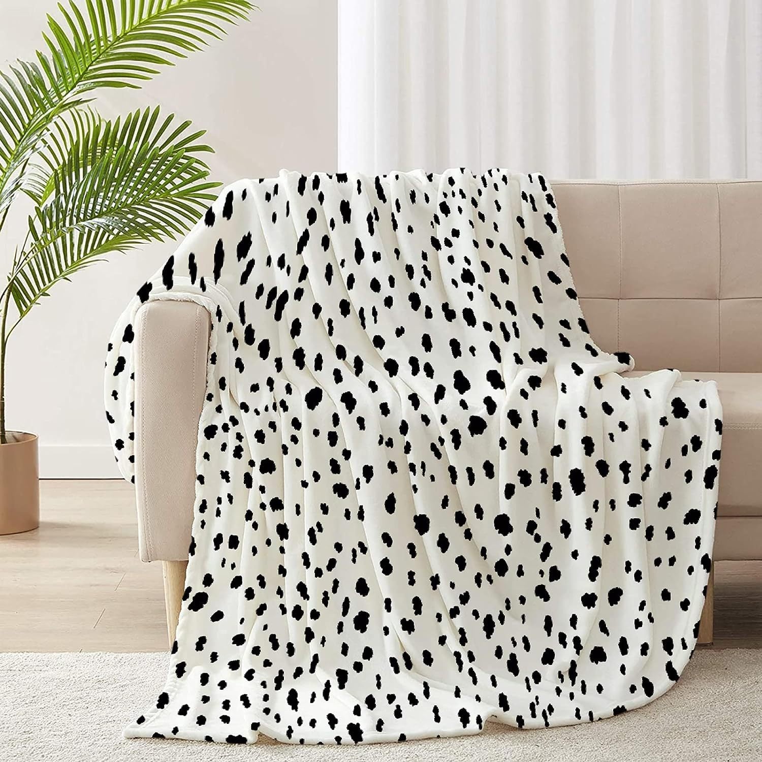 Wholesale Leopard Print Cow Pattern Dog Paw Falaise Blanket Office Vehicle Travel Necessary Cover Blanket