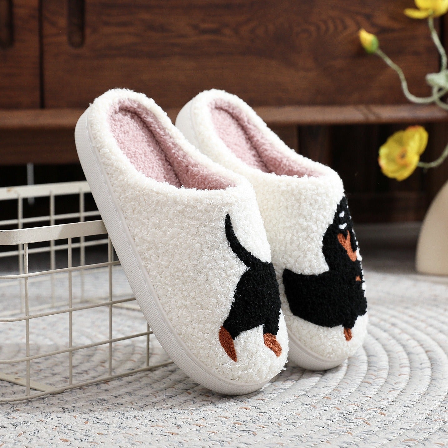 Wholesale Cotton Home Winter Dachshund Animal Embroidery Warm Slippers