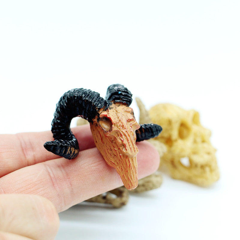 Wholesale Dollhouse1:12 Doll House animal skull horror wall decoration model holiday decoration accessories