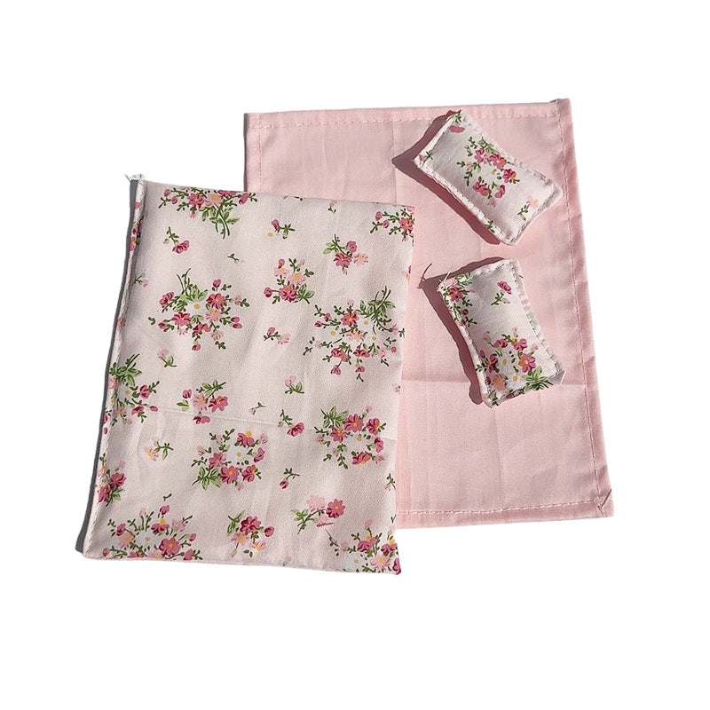 Wholesale 1:12 miniature models bedroom scenes handmade bedding