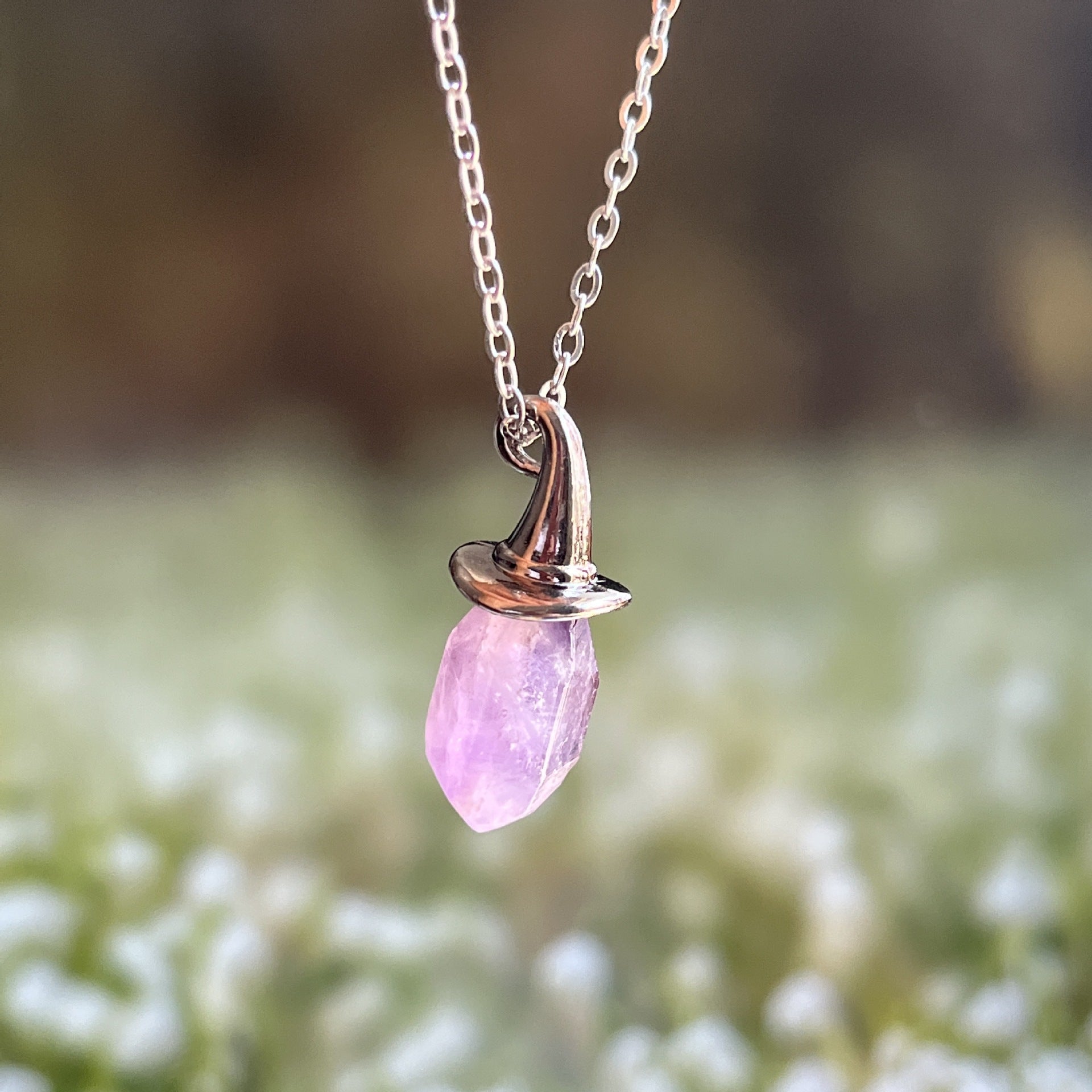 Wholesale Natural amethyst hexagonal pillar witch necklace