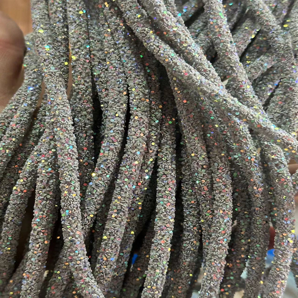 Wholesale  Diy seven-color sequin drill pipe glitter powder rope with rubber hose rainbow shoes and hats drill decorative rope jewelry