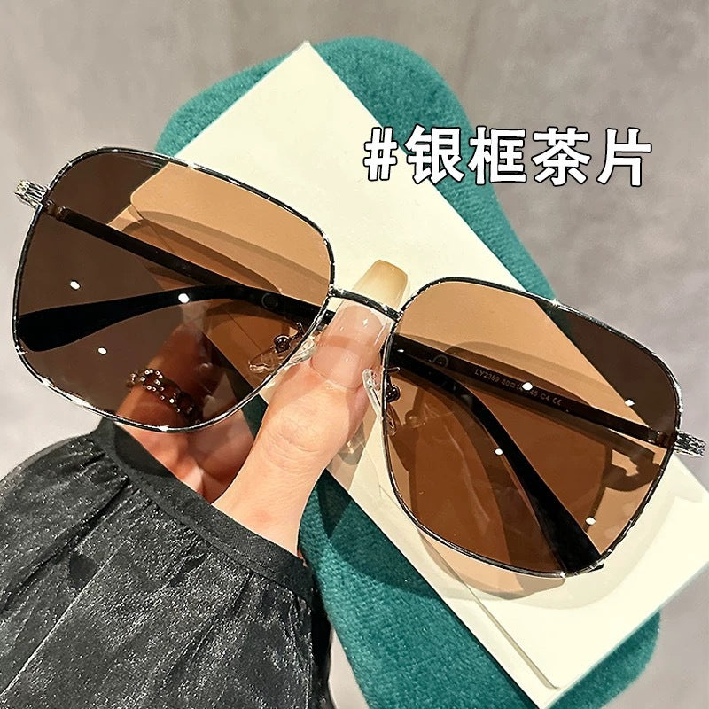 Wholesale High-end large-frame sunglasses with polarized driving and UV protection (can be matched with myopia)