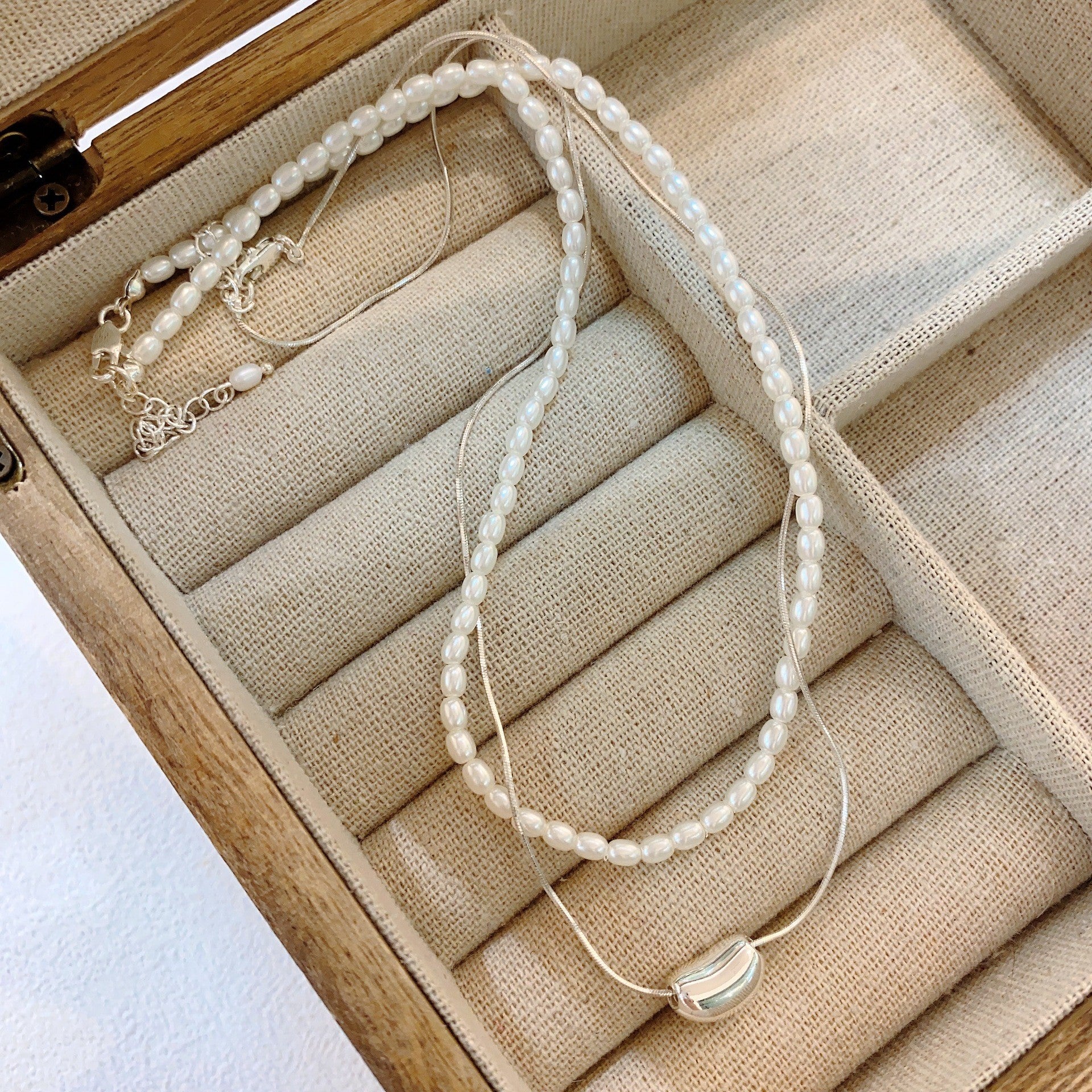 Wholesale Silver Grey Round Pearl Sweater Necklace