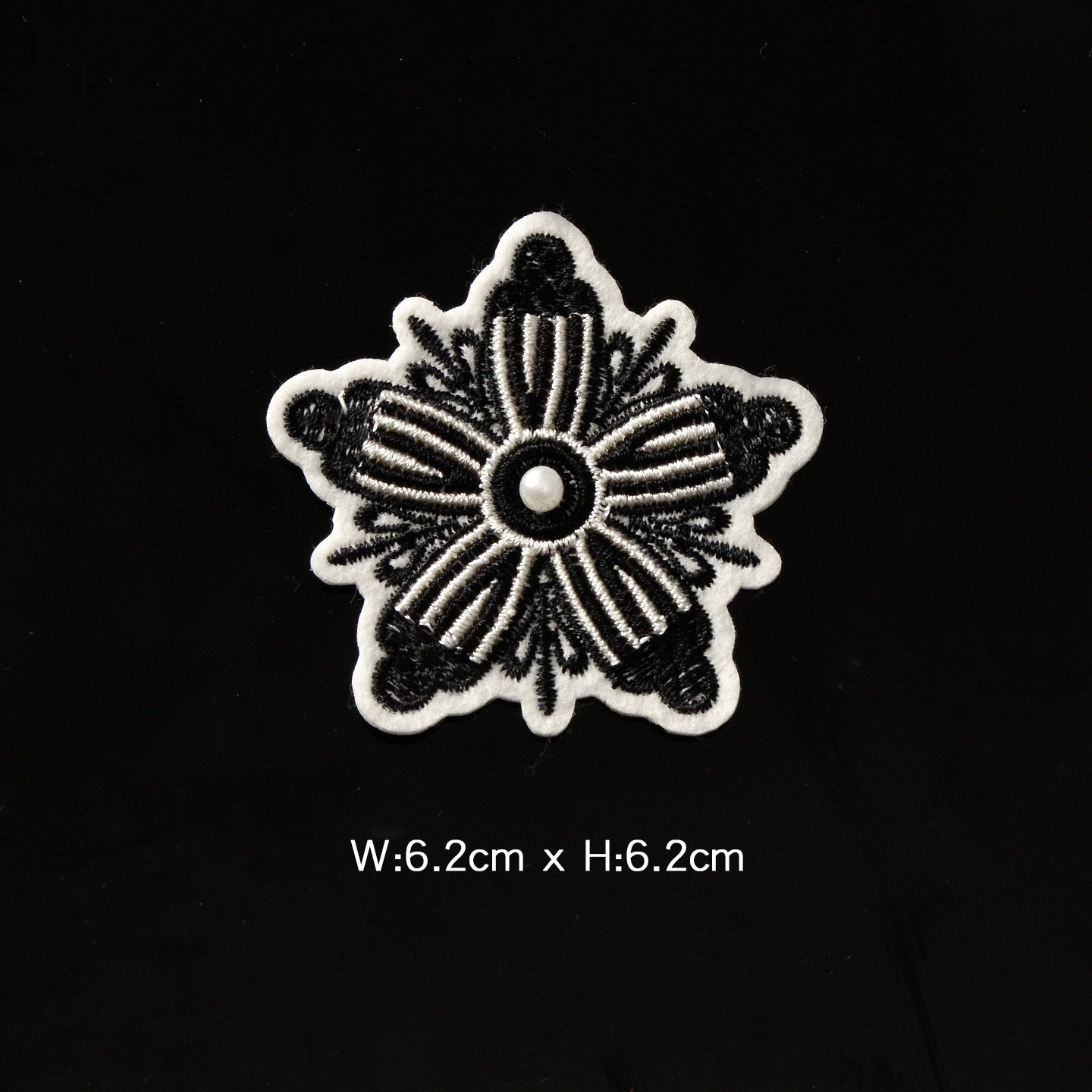 Wholesale Snowflake Moon Alphabet Cartoon Embroidered Patches JK British School Style Sew On Badge For Clothing Repair DIY Craft Supply