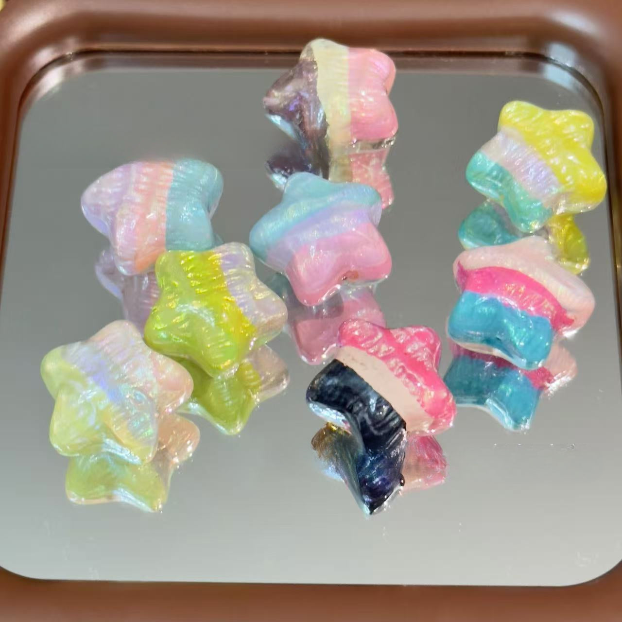 Wholesale Resin Oil Painting Star Diy Gradual Change Pentagram Bead Partition Bag Pendant Mobile Phone Chain Necklace Accessories Beads