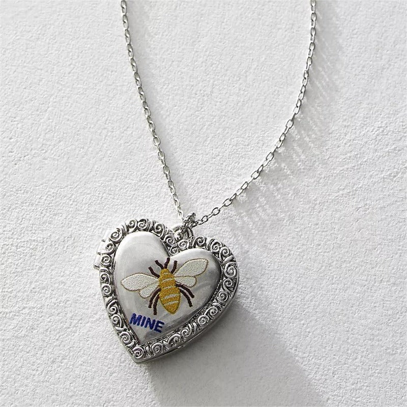 Wholesale Rose Drop Oil Opening and Closing Album Copper Necklace