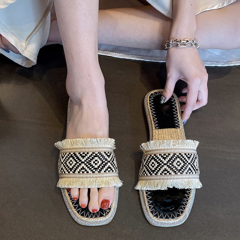 Wholesale Straw Woven Flat Fisherman Sandals