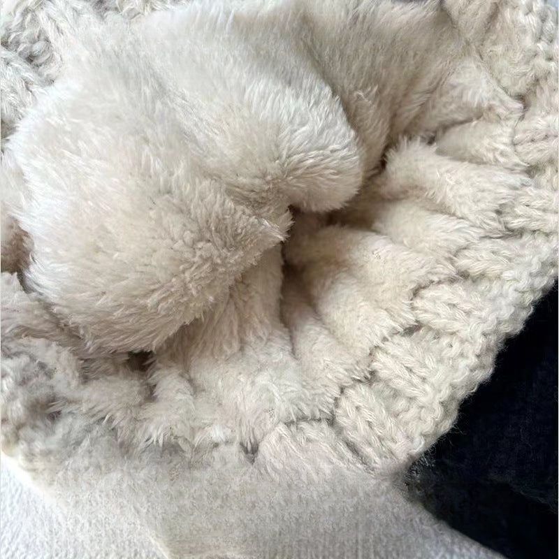 Wholesale A Large Brim Is Versatile and Insulating Beanie