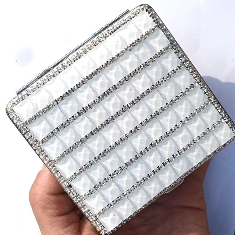 Wholesale full diamond luxury portable single-sided diamond inlaid leather self elastic light luxury cigarette box