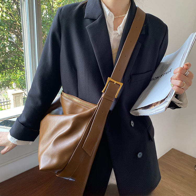 Wholesale Soft and Simple Shoulder Crossbody Bag