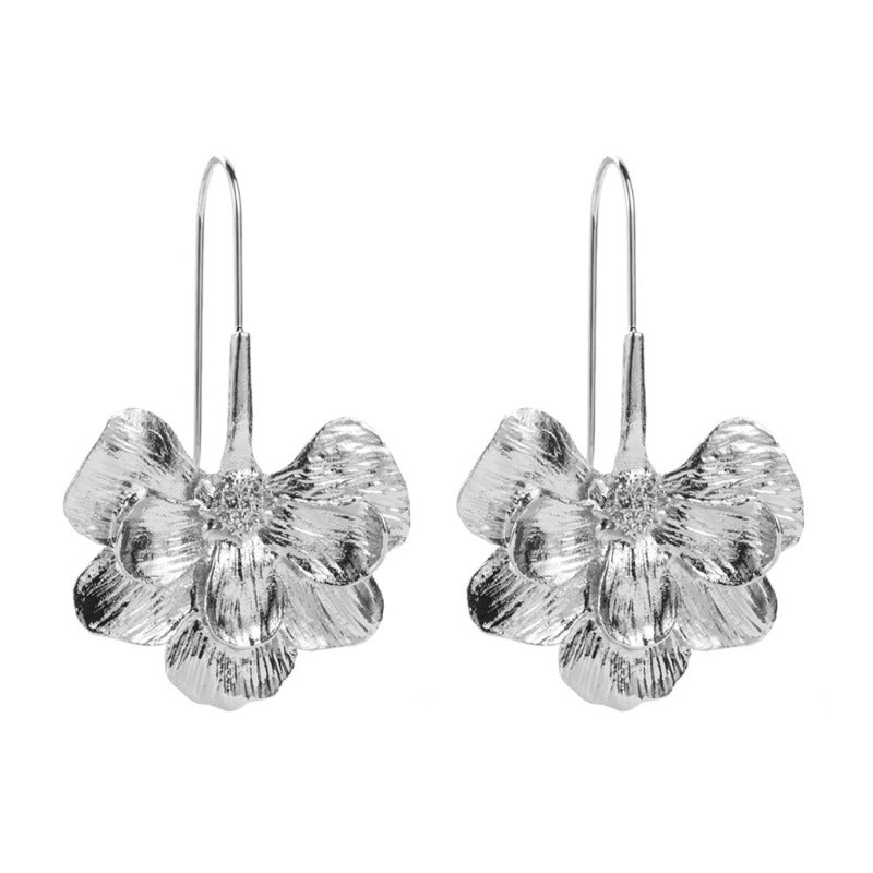 Wholesale Exaggerated Fashion Long Flower Simple Gold Temperament Earrings