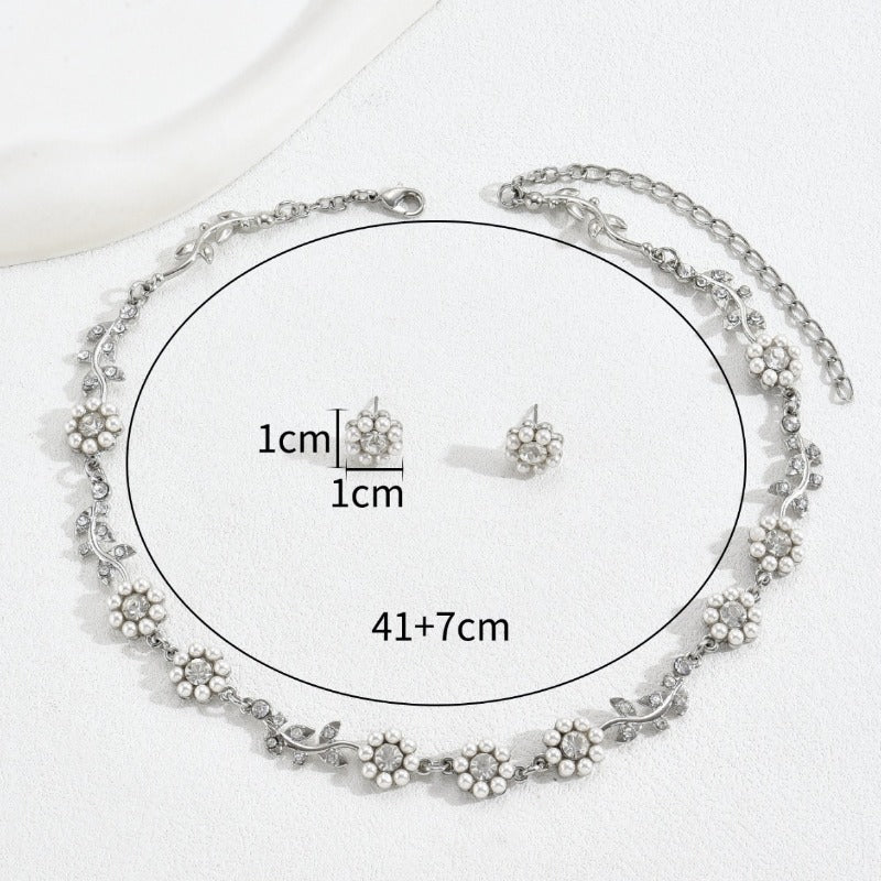 Wholesale Personalized Floral Design Inlaid with Pearl Zircon Earrings and Necklace Set