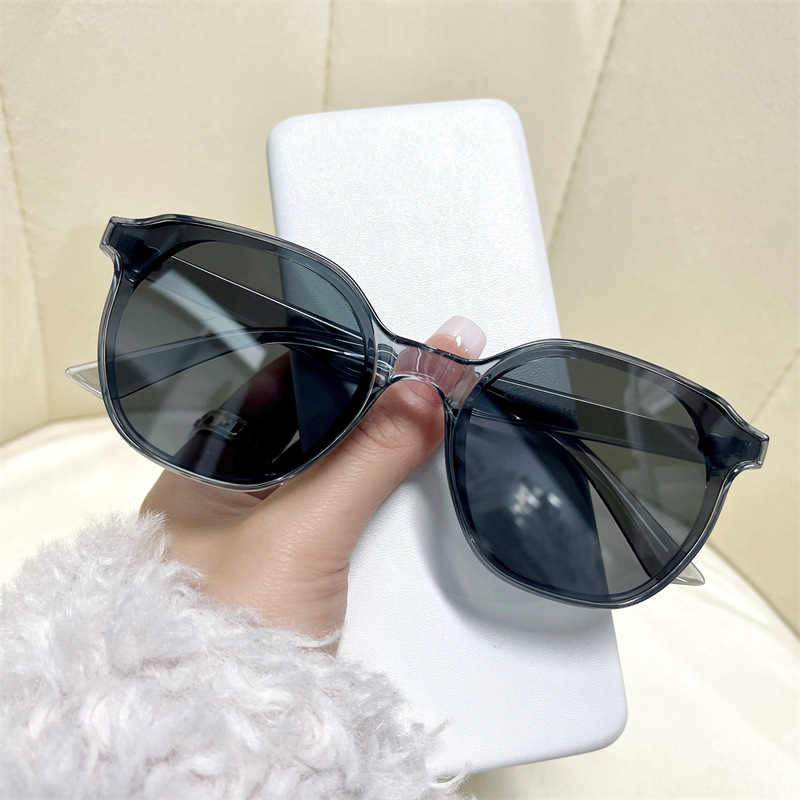 Wholesale Round Frame UV Resistant PC Sunglasses
