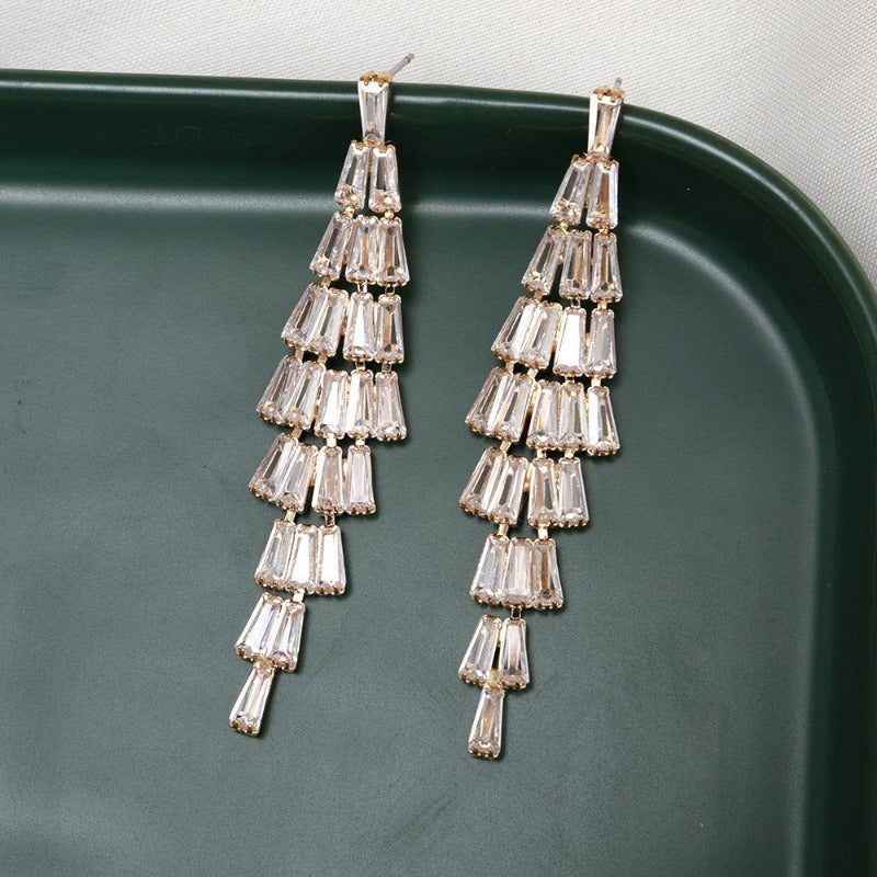Wholesale Simple Zircon Trapezoid Dangling Tassel Rhinestone Gold-plated Claw Chain Earrings