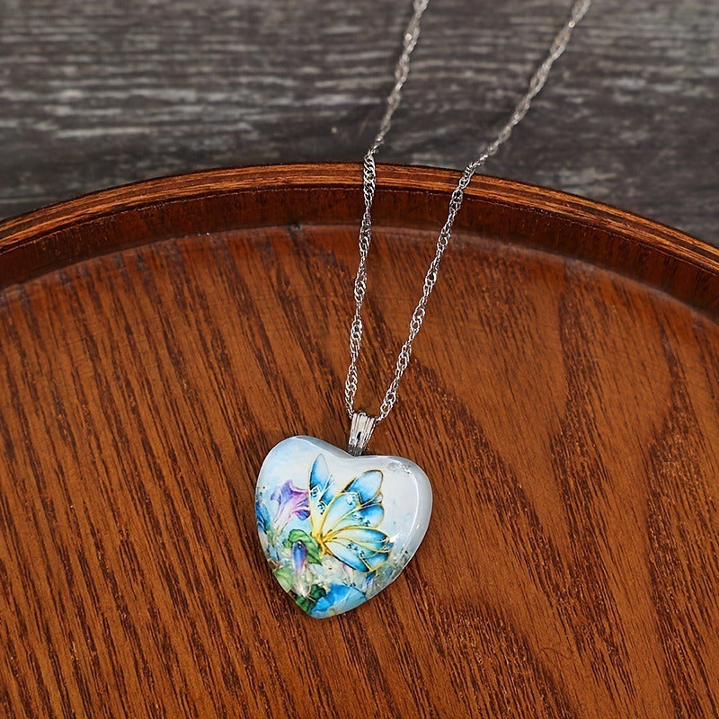 Wholesale Retro Style Small Fresh Butterfly Heart-shaped Necklaces