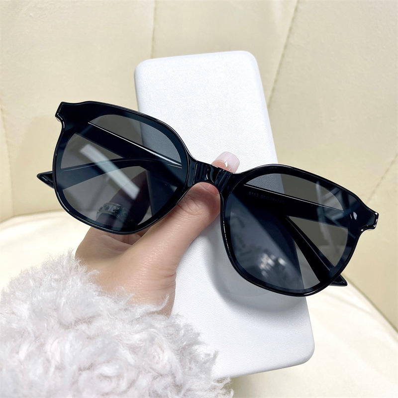 Wholesale Round Frame UV Resistant PC Sunglasses