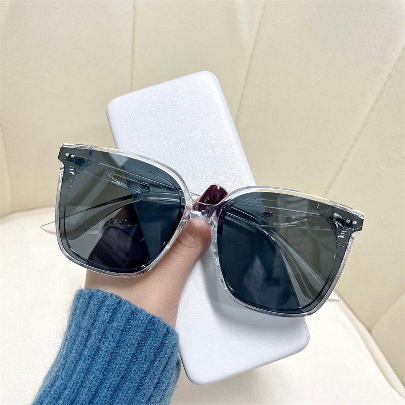 Wholesale Large Frame UV Resistant PC Sunglasses
