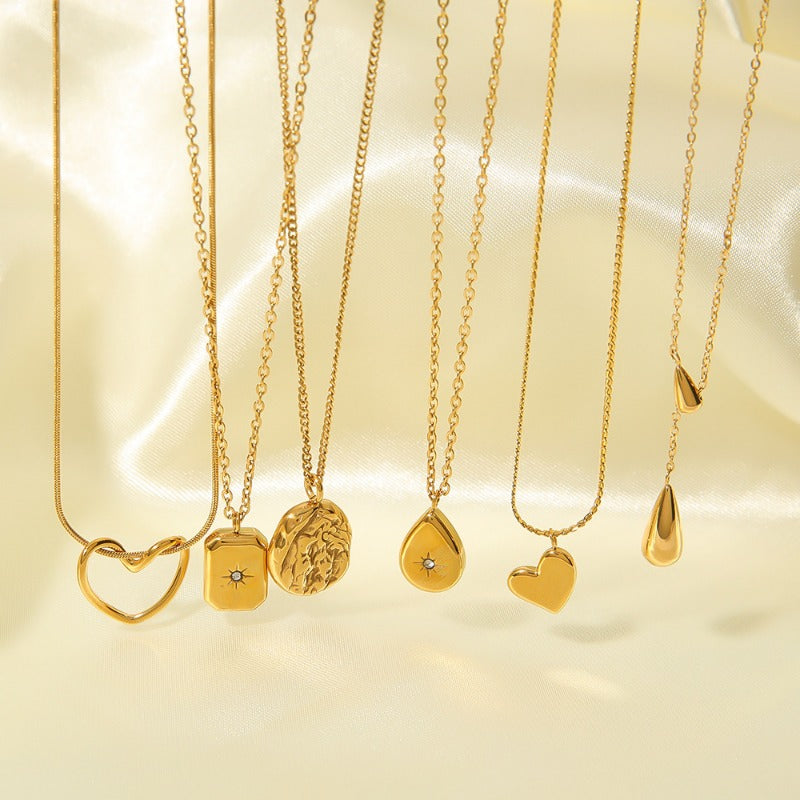 Wholesale Simple Style Special-shaped Heart Drop Zircon Lava Necklaces