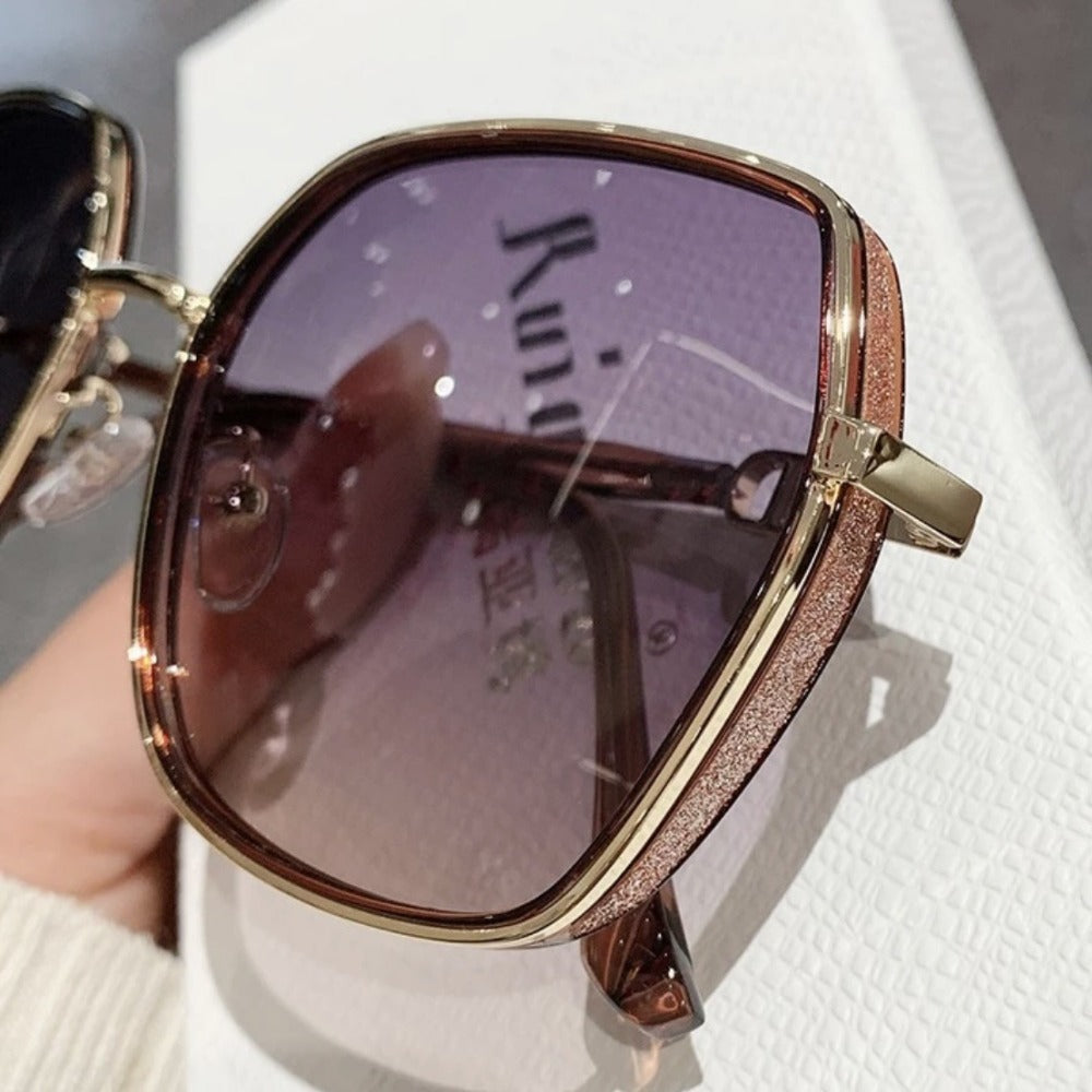 Wholesale Fashion Large Frame Polarized Anti-UV Sunglasses