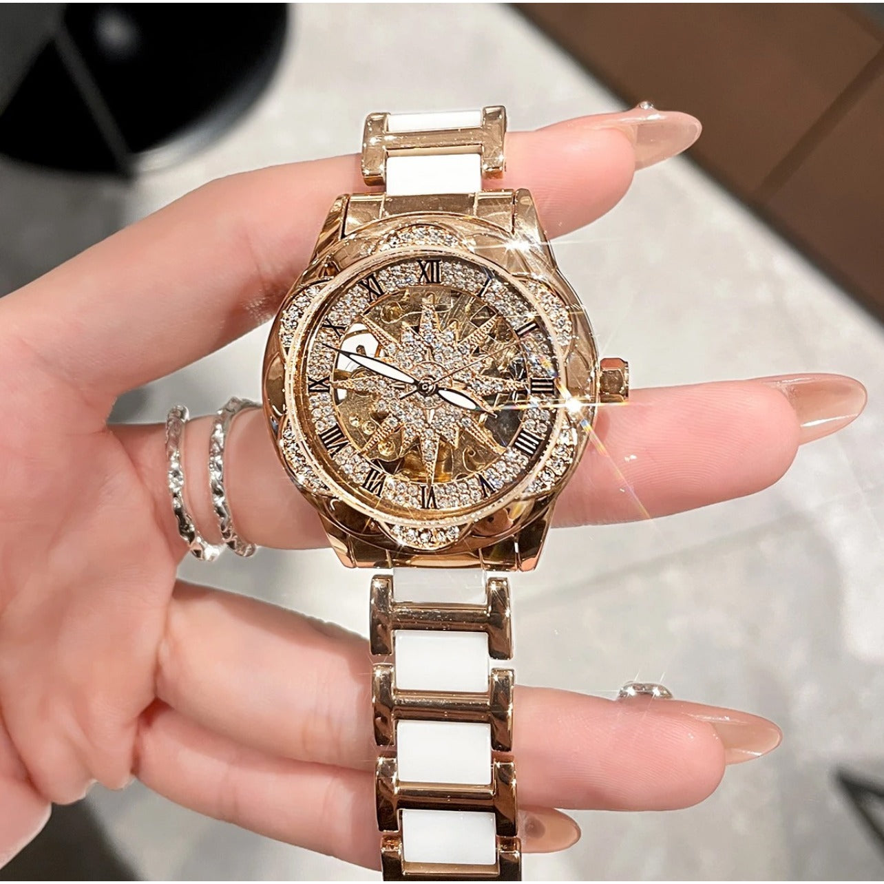 Wholesale Fashion Trend: Sunflower Niche, Light Luxury, and Versatile Mechanical Watch